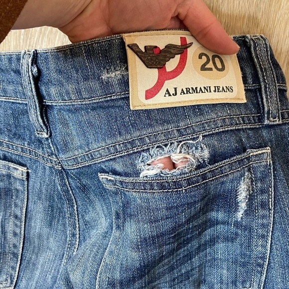 AJ ARMANI JEANS Men's Designer Distressed Boot Cut Denim Blue Jeans - Picture 7 of 7